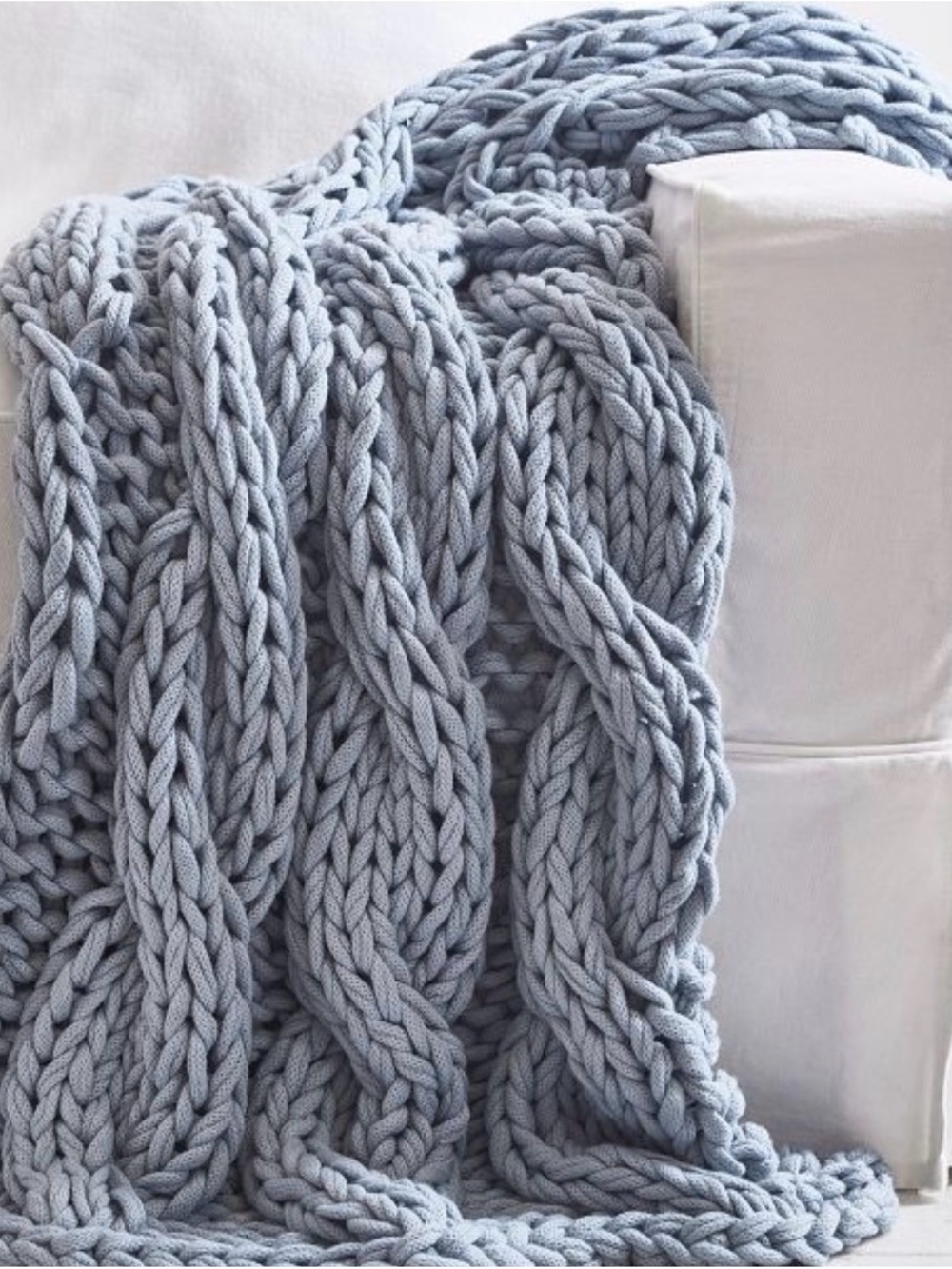 Pottery Barn Chunky Knit Throw Blanket - Light Blue